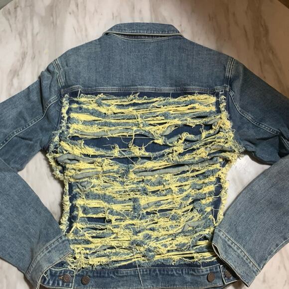 Si tu veux Women’s Jean Jacket size medium - Picture 3 of 3